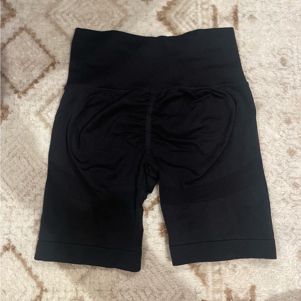 Alphalete Shorts - Picture 4 of 4